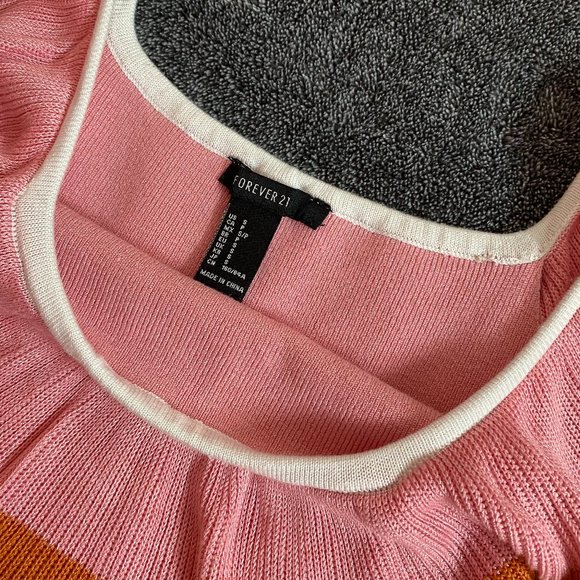 Off shoulder Ruffle trim Knit top, Small,Forever21 - Picture 5 of 5